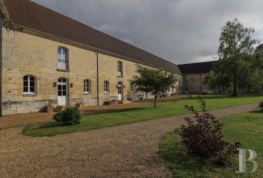 A large 18th century farmhouse and dovecote transformed into a hotel in the Oise, near Senlis - photo  n°22